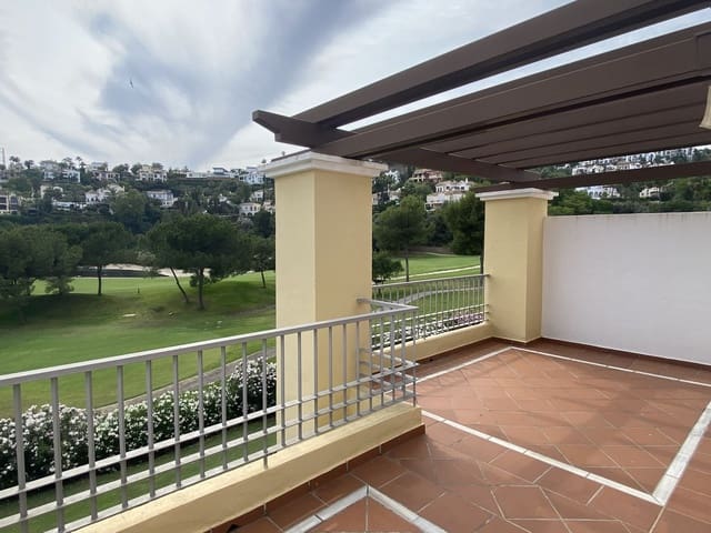 3 slaapkamer Penthouse te koop in Los Arqueros, Benahavís met zwembad garage - € 480.000 (Ref: 9101402)