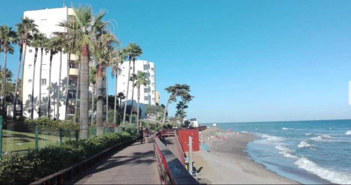 2 slaapkamer Appartement te koop in Calahonda met zwembad - € 259.500 (Ref: 9180430)