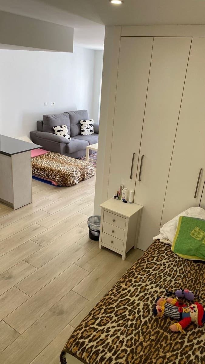 4 soveværelse Lejlighed til salg i Estepona med garage - € 475.000 (Ref: 9231967)