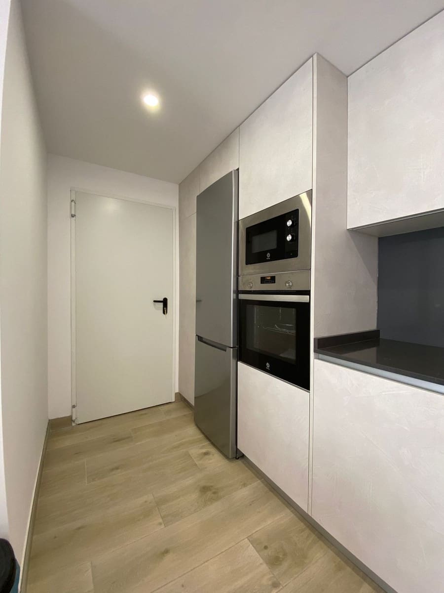 4 soveværelse Lejlighed til salg i Estepona med garage - € 475.000 (Ref: 9231967)