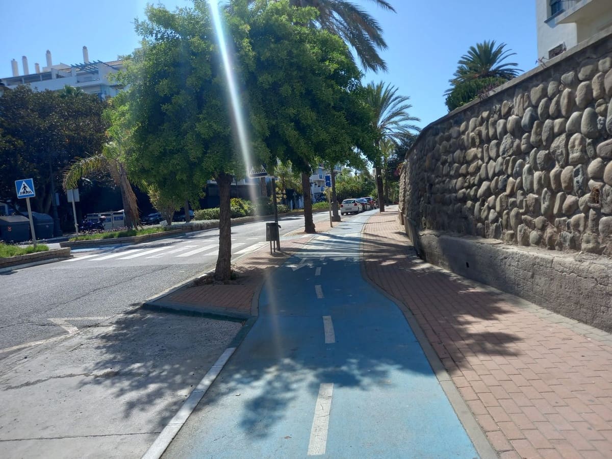 4 soveværelse Lejlighed til salg i Estepona med garage - € 475.000 (Ref: 9231967)