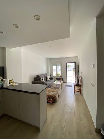 4 sypialnia Apartament na sprzedaż w Puerto de Estepona, Estepona z garażem - 445 000 € (Ref: 9231967)