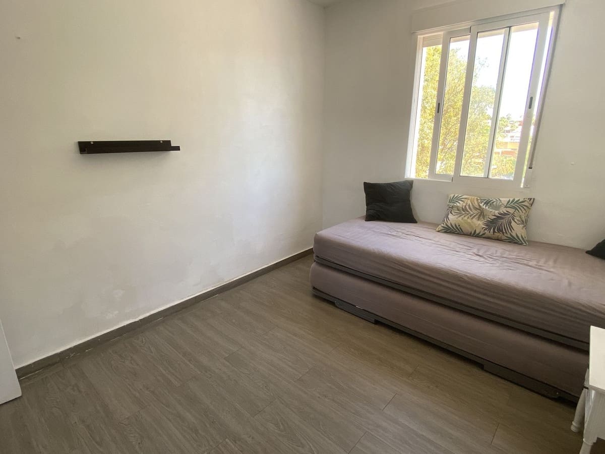 2 soveværelse Penthouse til salg i New Golden Mile med swimmingpool garage - € 290.000 (Ref: 9235922)