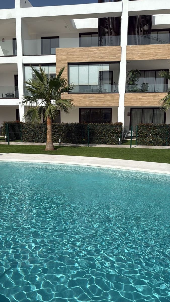 2 soverom Leilighet til salgs i Benalmadena Costa med svømmebasseng garasje - € 559 000 (Ref: 9242352)