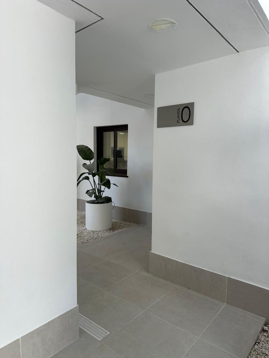 2 soverom Leilighet til salgs i Benalmadena Costa med svømmebasseng garasje - € 559 000 (Ref: 9242352)