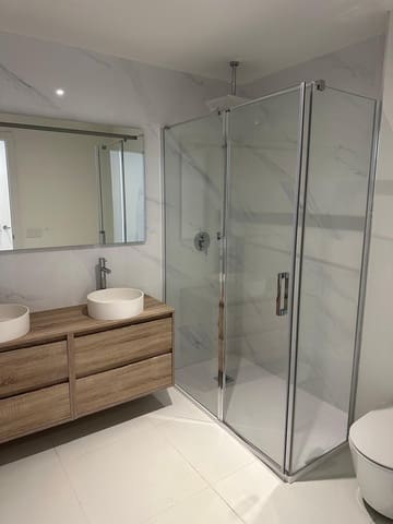 2 slaapkamer Appartement te koop in Benalmadena Costa, Benalmádena met zwembad garage - € 499.000 (Ref: 9242352)