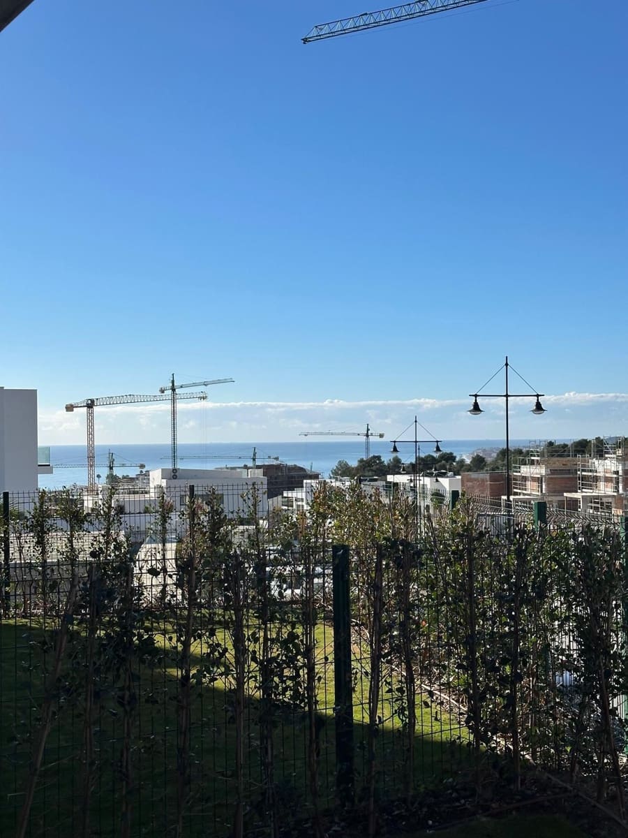 2 soveværelse Lejlighed til salg i Benalmadena Costa med swimmingpool garage - € 499.000 (Ref: 9242352)