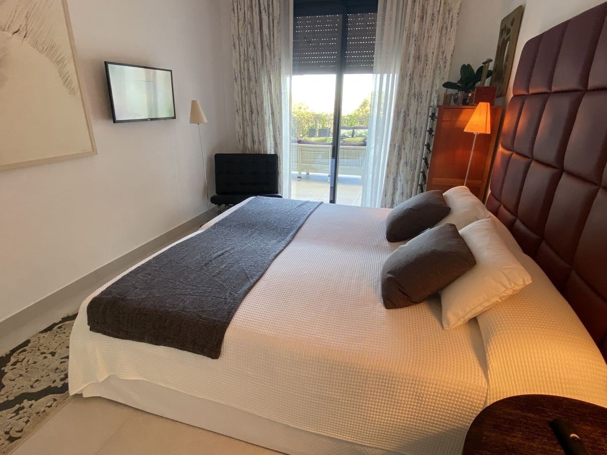 3 bedroom Apartment for sale in Bahia de Casares with pool garage - € 1,195,000 (Ref: 9352997)