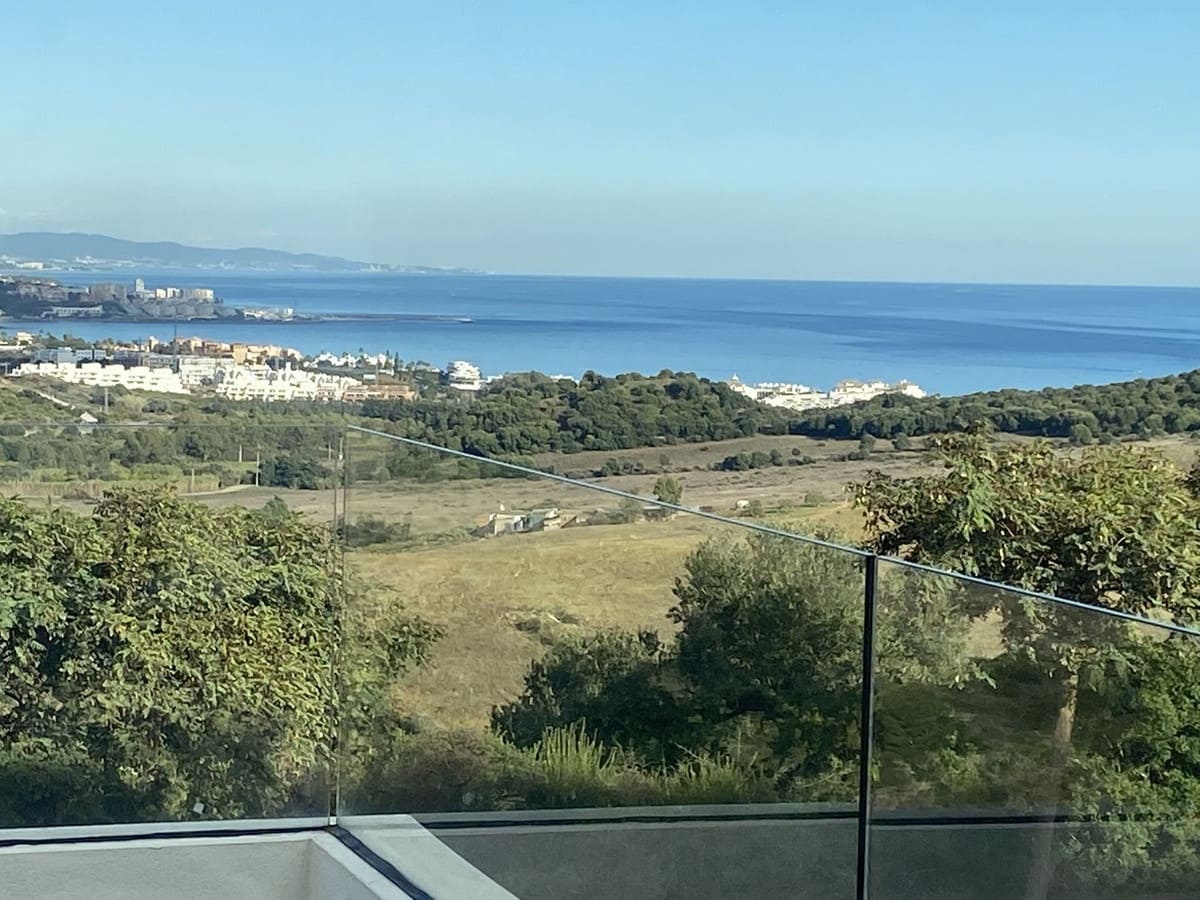 3 bedroom Apartment for sale in Bahia de Casares with pool garage - € 1,195,000 (Ref: 9352997)