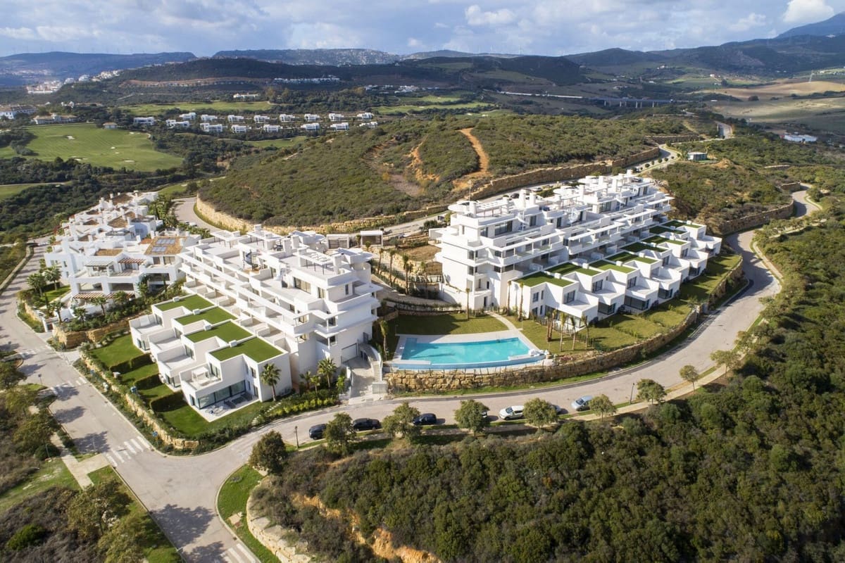3 bedroom Apartment for sale in Bahia de Casares with pool garage - € 1,195,000 (Ref: 9352997)