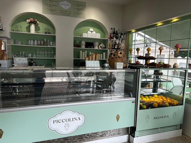 Restaurant/Bar for sale in San Pedro de Alcántara Pueblo, Marbella - € 55,000 (Ref: 9369196)