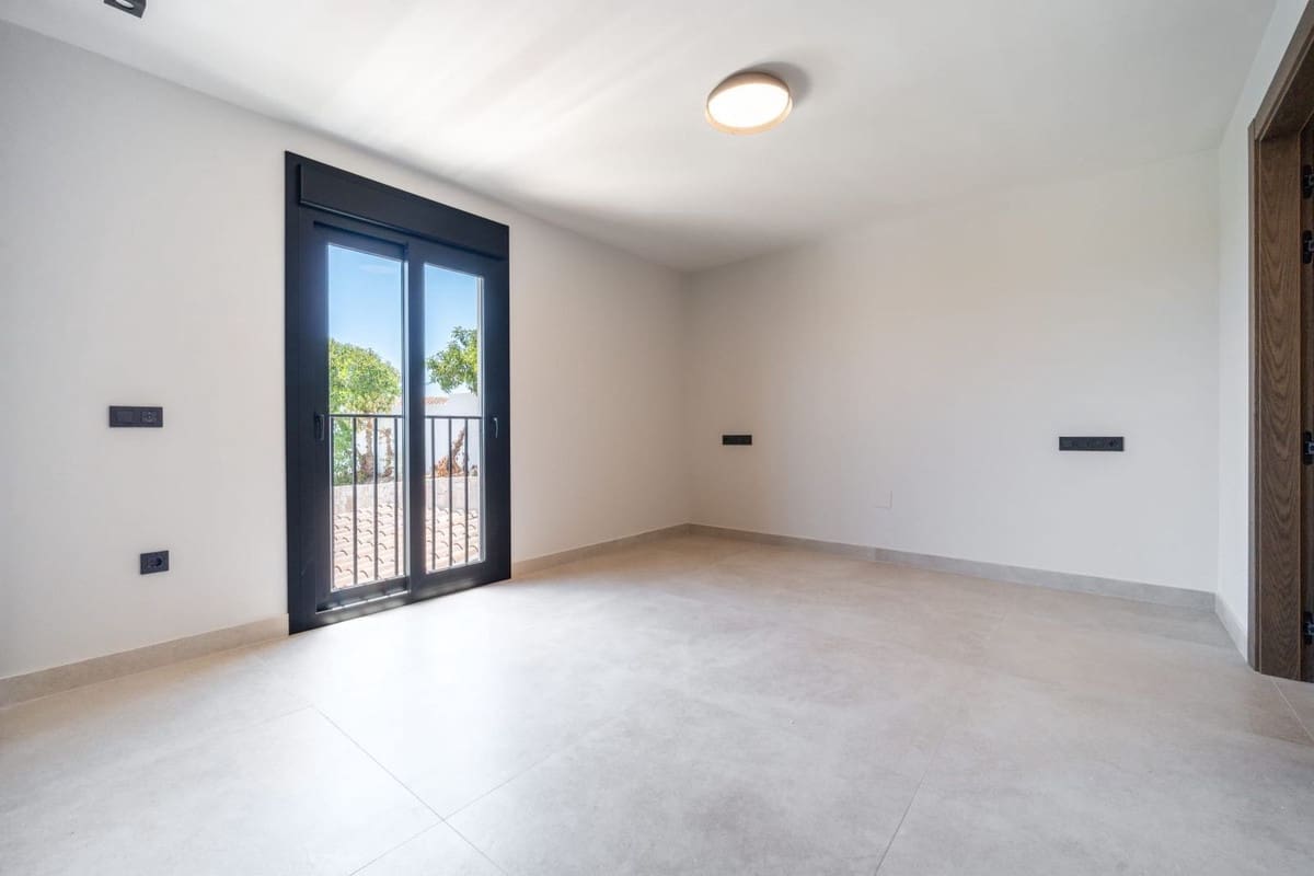 5 sypialnia Willa na sprzedaż w La Cala de Mijas z basenem garażem - 2 295 000 € (Ref: 9392058)