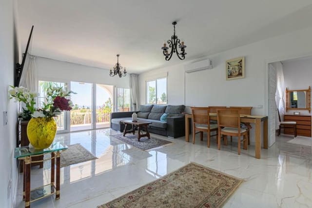 3 bedroom Villa for rent in Bello Horizonte - Lindasol, Marbella with pool garage - € 4,000 (Ref: 9402919)