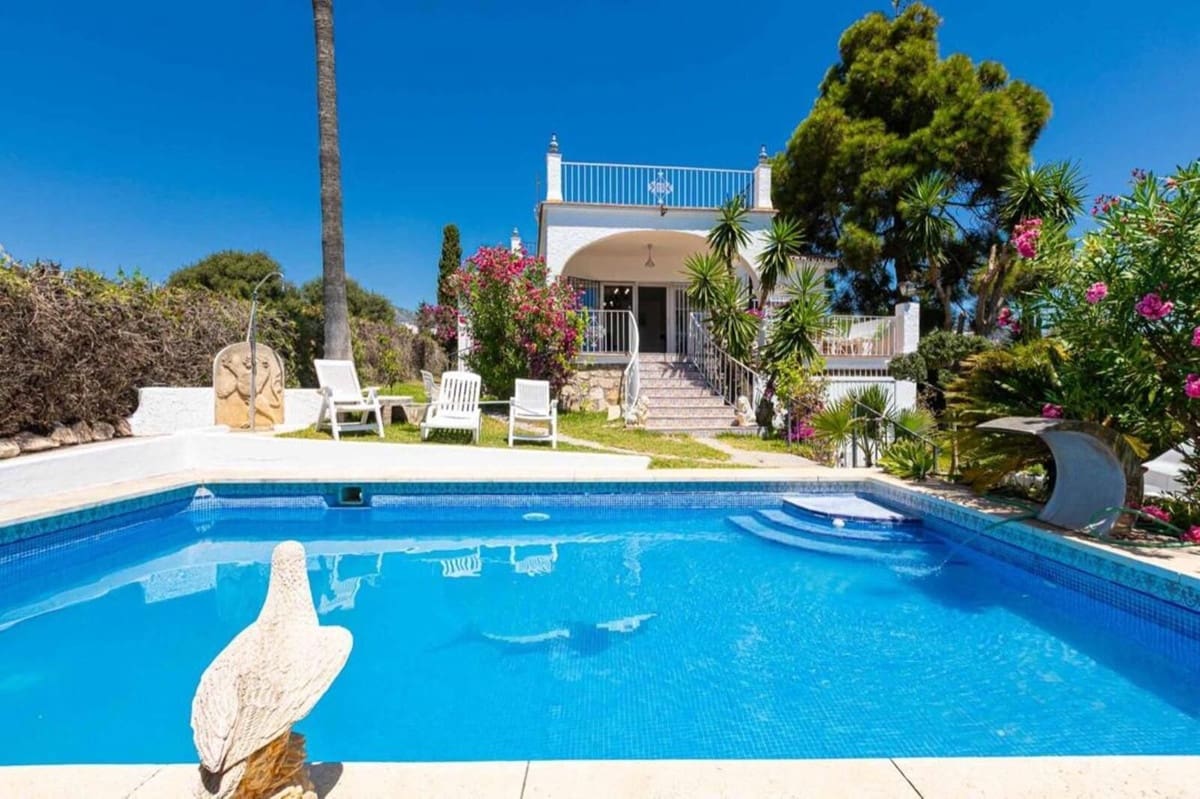 3 camera da letto Villa da affittare in Marbella con piscina garage - 4.000 € (Rif: 9402919)