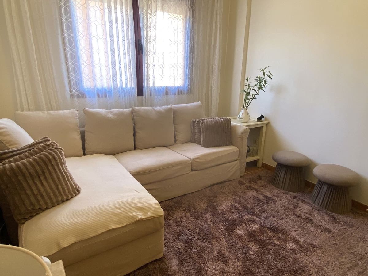 1 soverom Leilighet til salgs i Benahavis med svømmebasseng garasje - € 260 000 (Ref: 9405777)