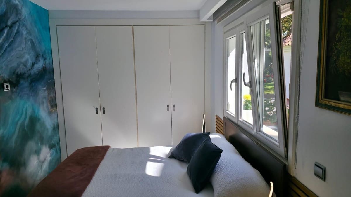 4 soveværelse Villa til salg i Calahonda med swimmingpool garage - € 899.000 (Ref: 9444035)