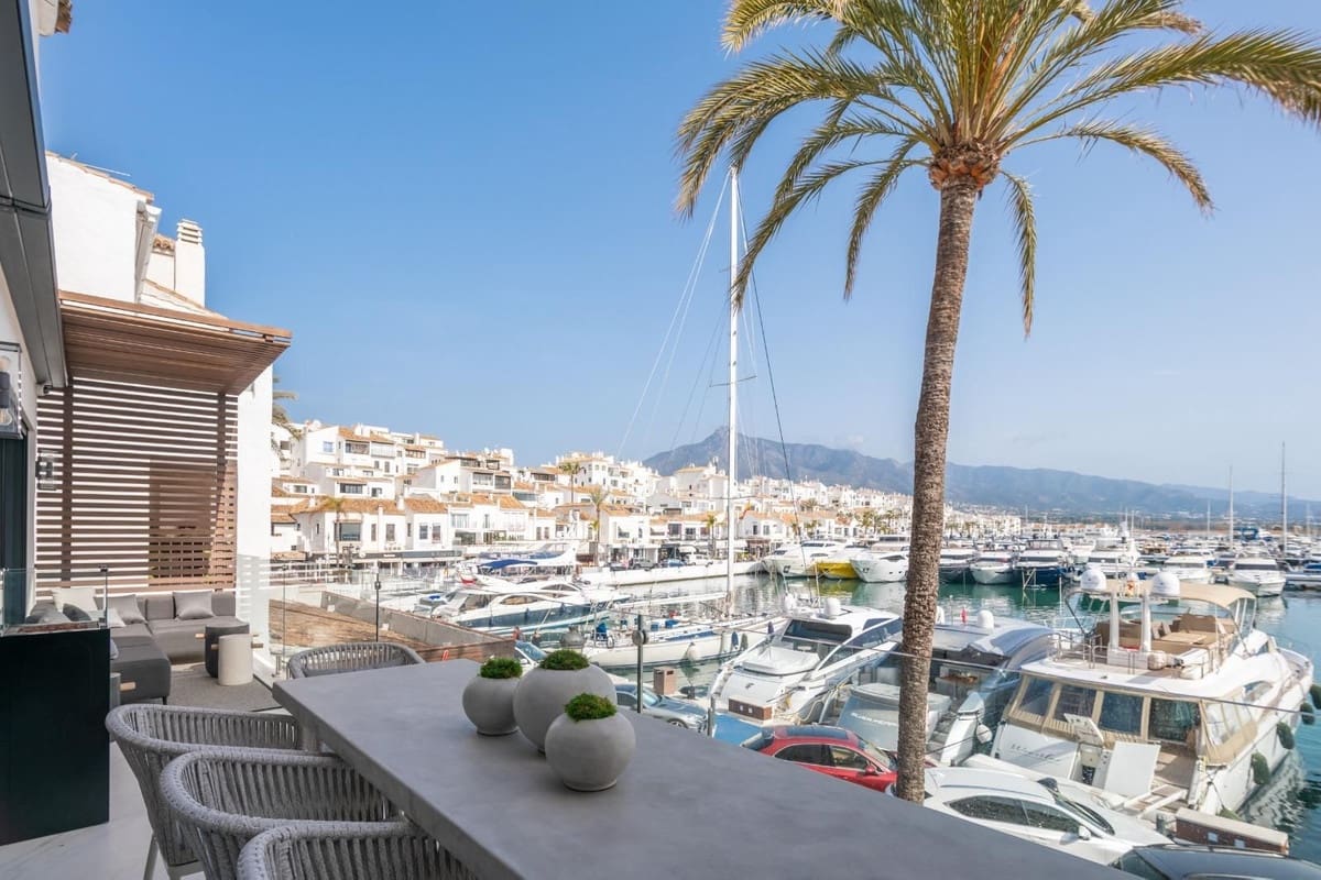 3 soveværelse Strandlejlighed til leje i Puerto Banus med garage - € 9.500 (Ref: 9508041)