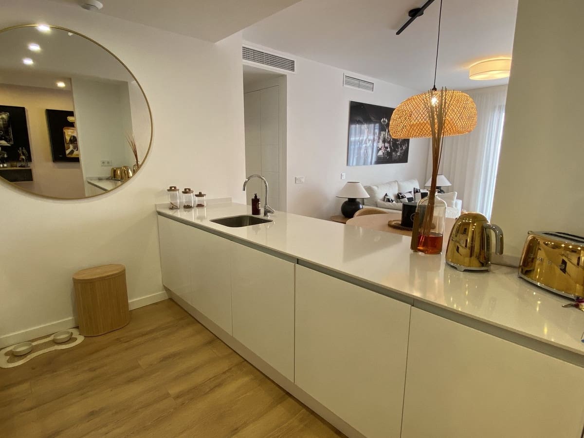 2 camera da letto Appartamento sulla Spiaggia in vendita in Estepona con piscina garage - 645.000 € (Rif: 9558985)