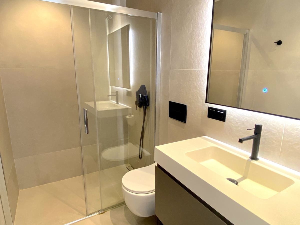 4 bedroom Terraced Villa for sale in La Quinta with pool garage - € 1,495,000 (Ref: 9559744)