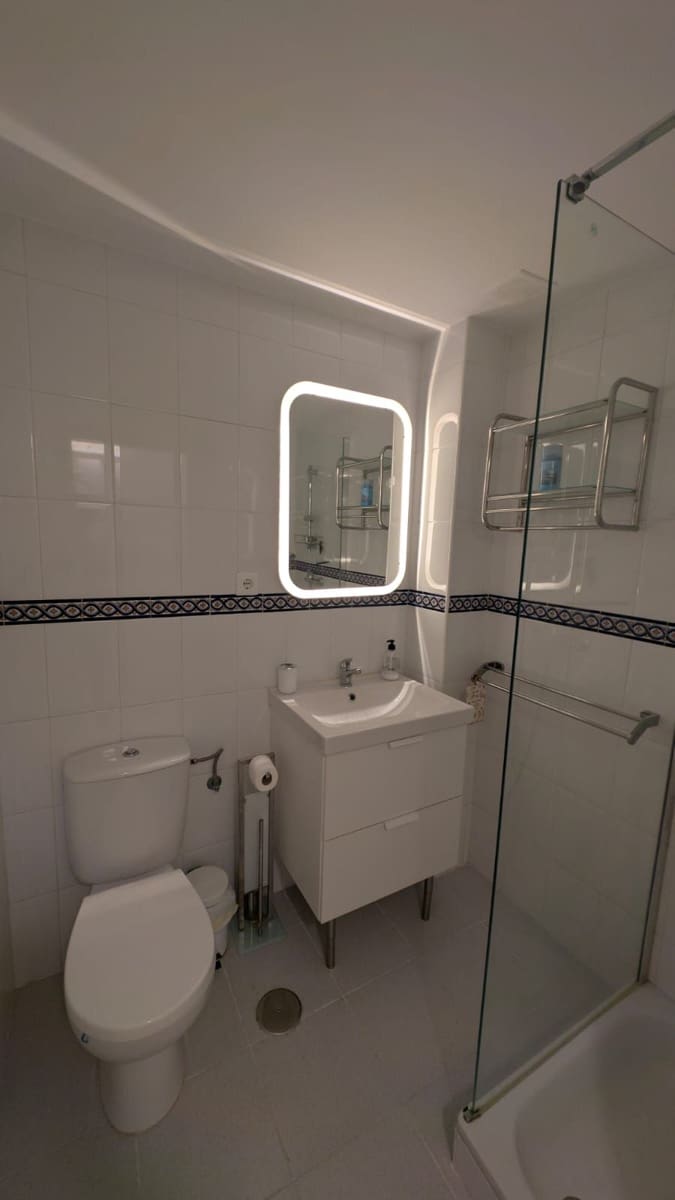 2 makuuhuone Ranta-asunto myytävänä paikassa Riviera del Sol mukana uima-altaan 
autotalli - 295 000 € (Ref: 9585235)