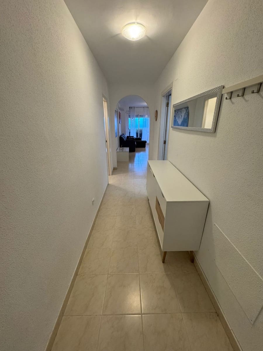 2 makuuhuone Ranta-asunto myytävänä paikassa Riviera del Sol mukana uima-altaan 
autotalli - 295 000 € (Ref: 9585235)