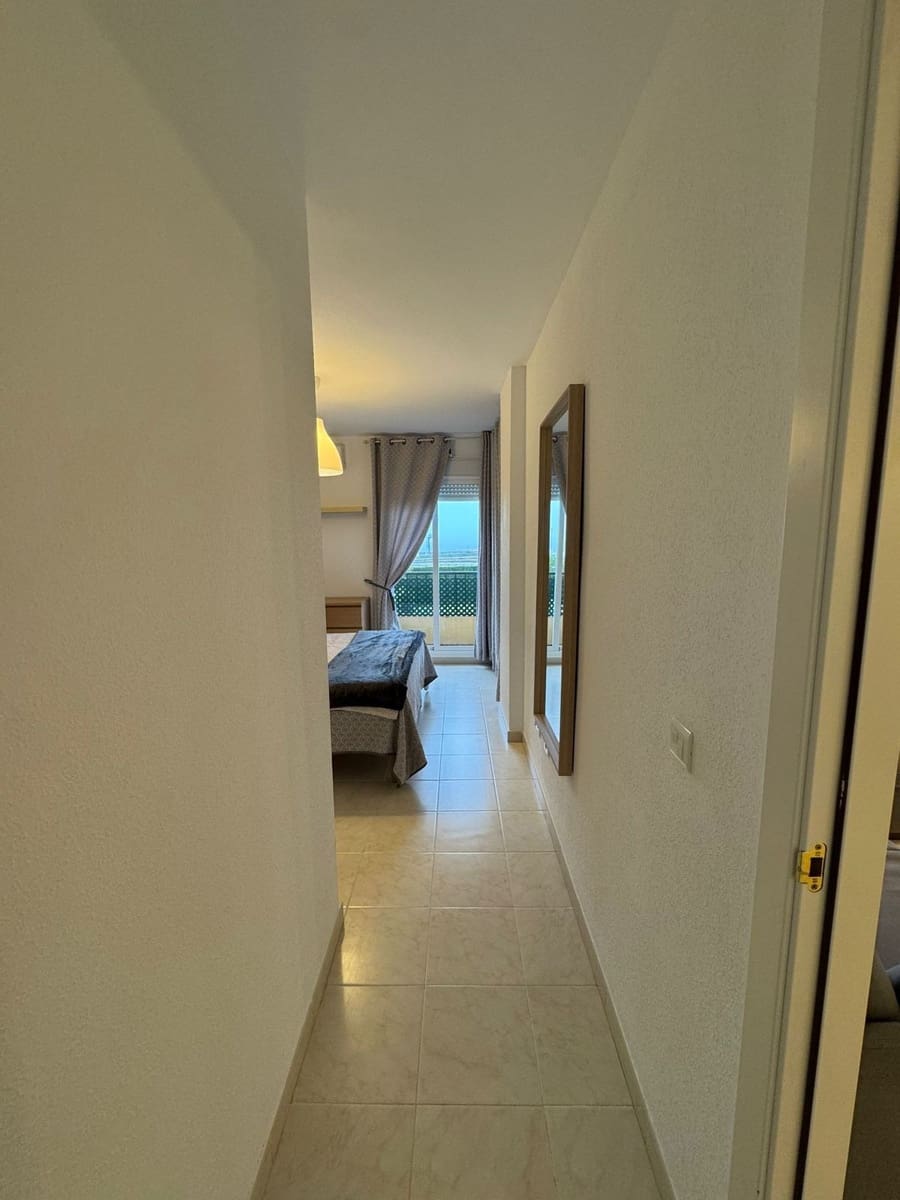 2 makuuhuone Ranta-asunto myytävänä paikassa Riviera del Sol mukana uima-altaan 
autotalli - 295 000 € (Ref: 9585235)