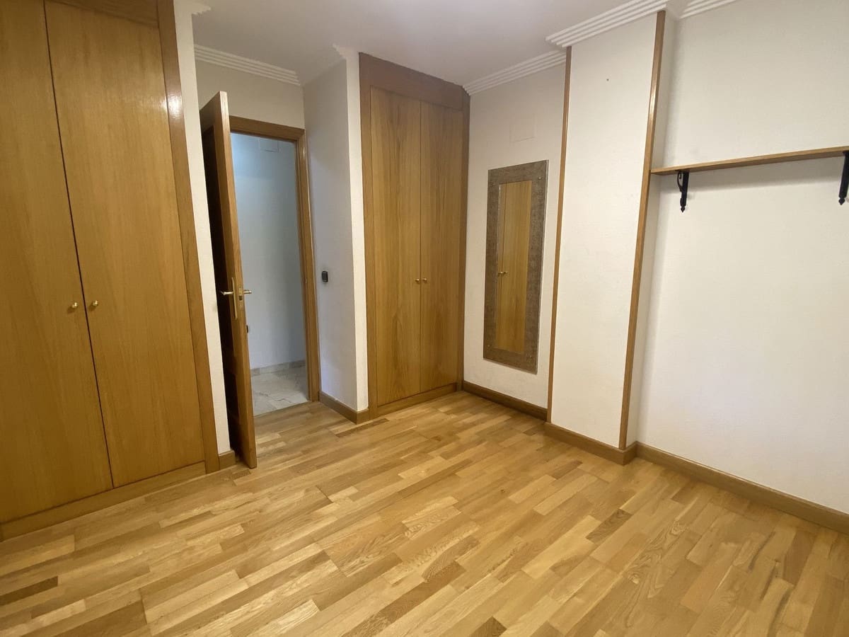 3 soverom Leilighet til salgs i Benahavis med svømmebasseng garasje - € 335 000 (Ref: 9592238)