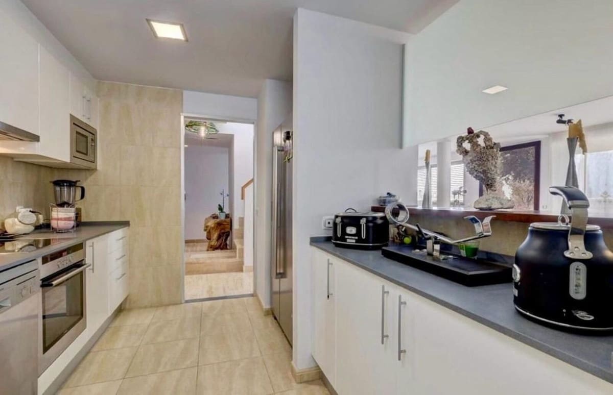 5 chambre Penthouse à vendre à La Cala de Mijas avec piscine garage - 739 000 € (Ref: 9687539)