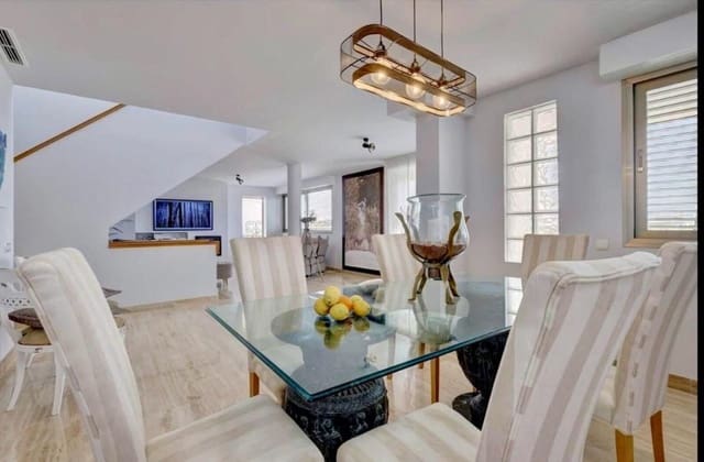 5 chambre Penthouse à vendre à La Cala de Mijas, Mijas avec piscine garage - 739 000 € (Ref: 9687539)