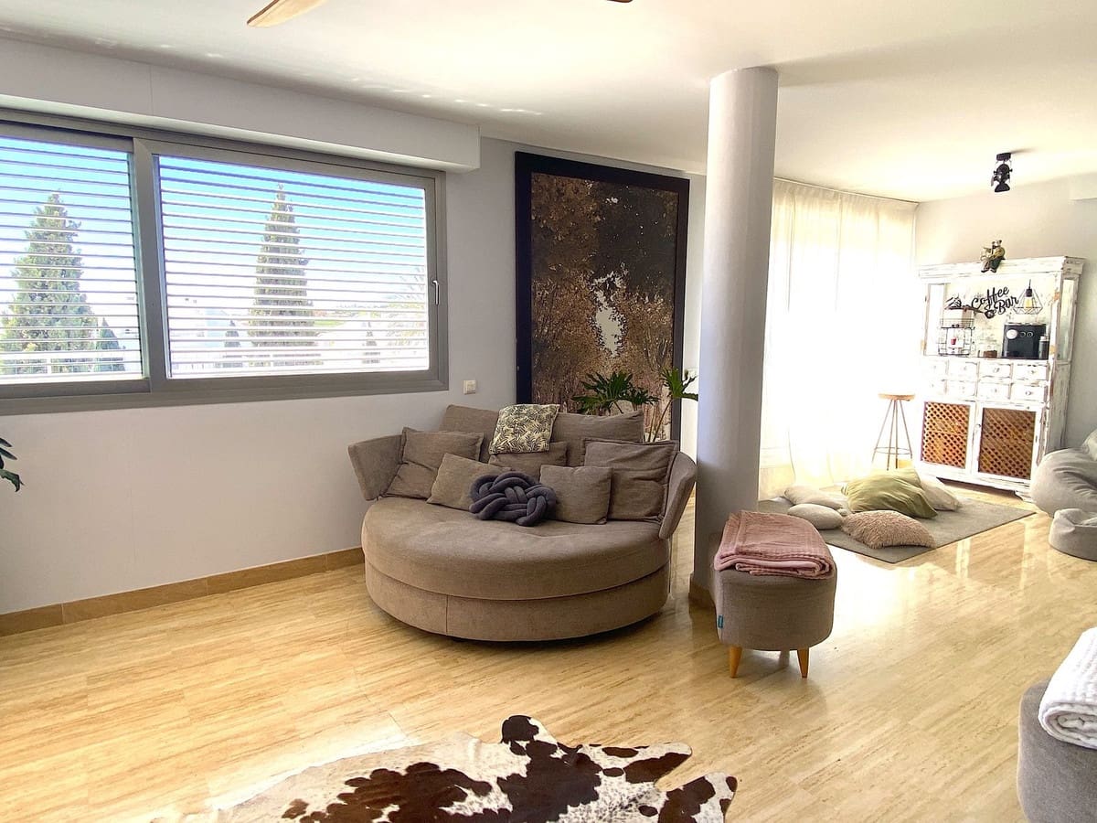 5 bedroom Penthouse for sale in La Cala de Mijas with pool garage - € 739,000 (Ref: 9687539)