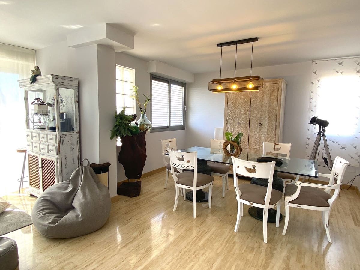 5 bedroom Penthouse for sale in La Cala de Mijas with pool garage - € 739,000 (Ref: 9687539)