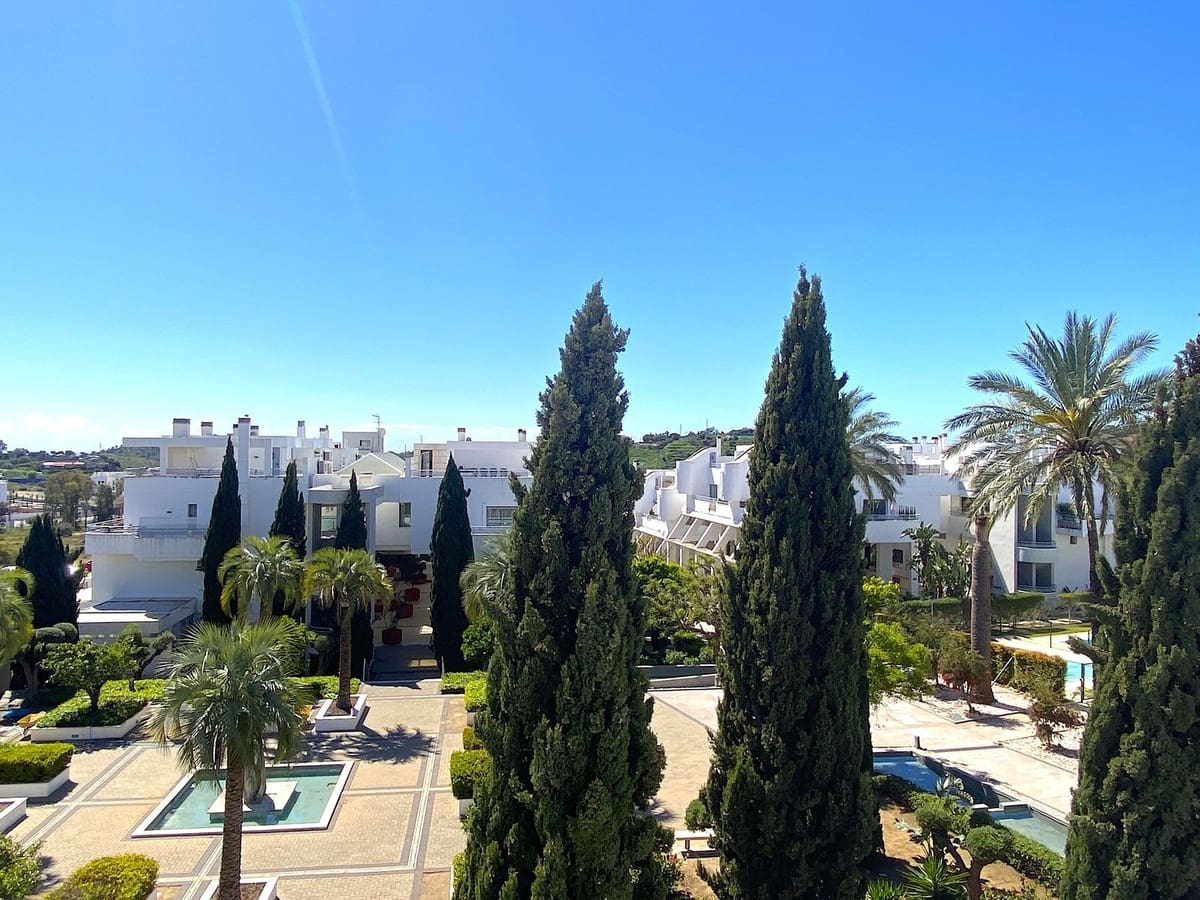 5 bedroom Penthouse for sale in La Cala de Mijas with pool garage - € 739,000 (Ref: 9687539)