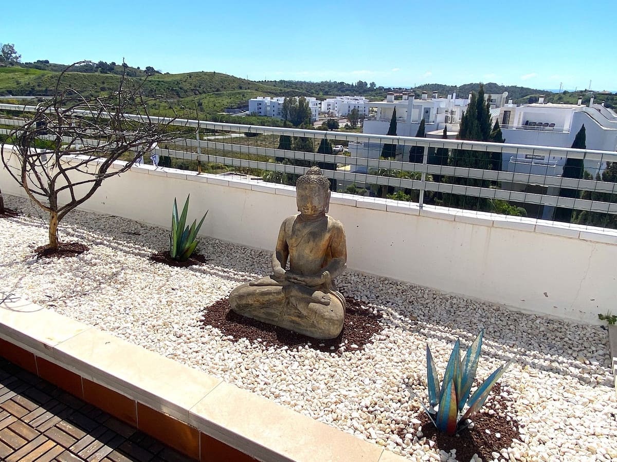 5 bedroom Penthouse for sale in La Cala de Mijas with pool garage - € 739,000 (Ref: 9687539)