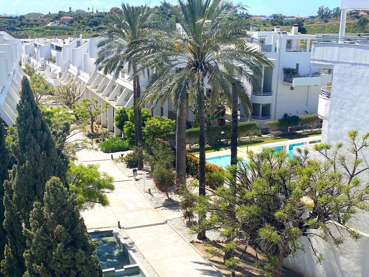 5 bedroom Penthouse for sale in La Cala de Mijas with pool garage - € 739,000 (Ref: 9687539)