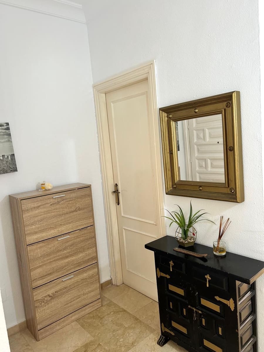 2 bedroom Apartment for sale in El Paraiso with pool - € 299,000 (Ref: 9720482)