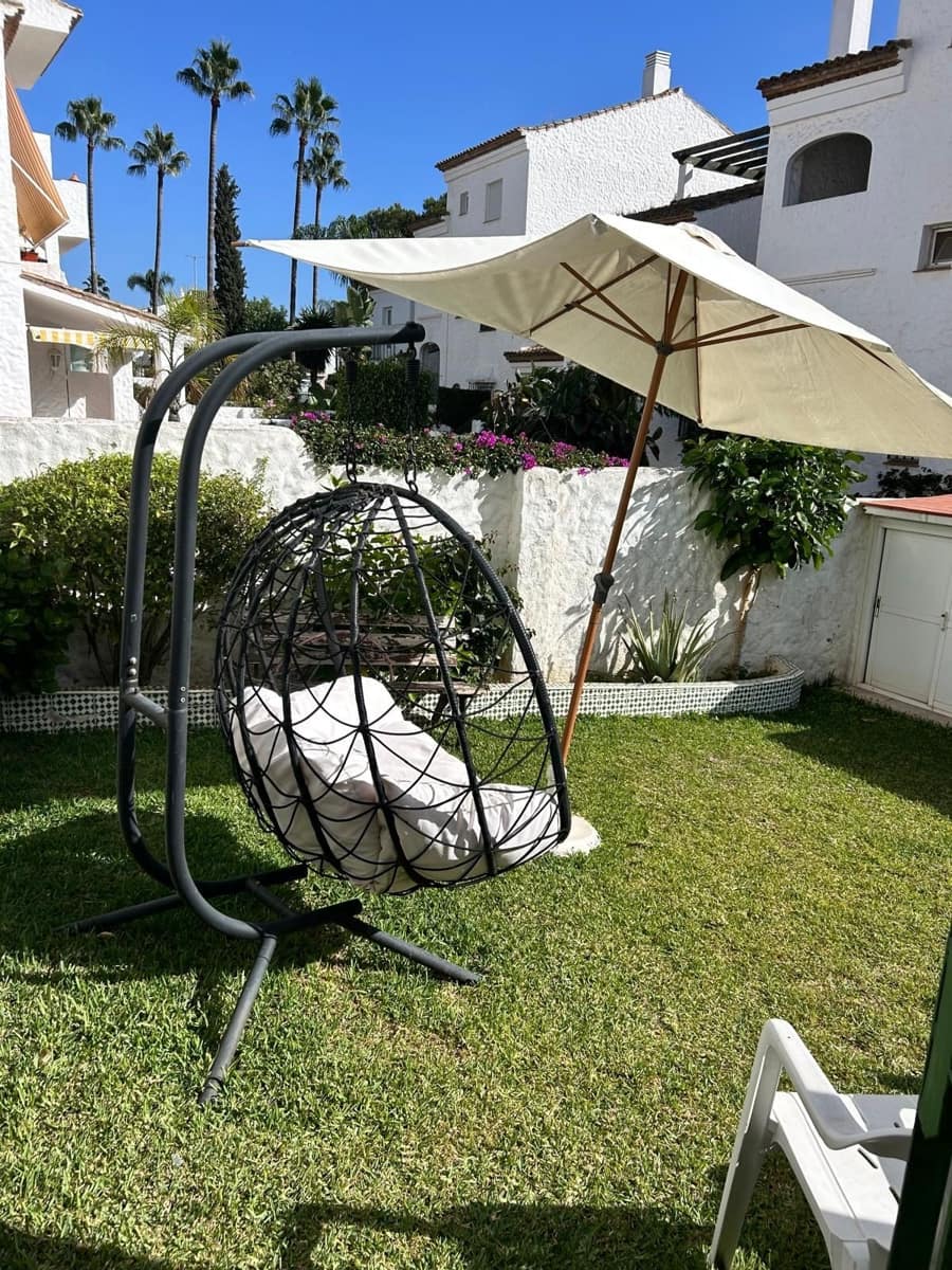 2 bedroom Apartment for sale in El Paraiso with pool - € 299,000 (Ref: 9720482)