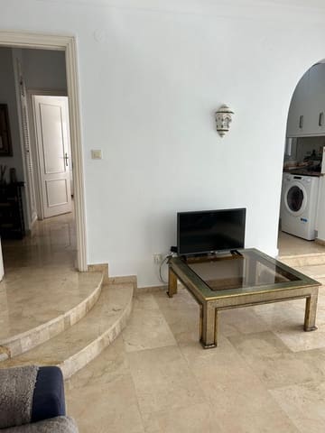 Apartamento de 2 habitaciones en El Paraiso, Estepona en venta con piscina - 299.000 € (Ref: 9720482)