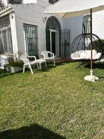 Apartamento de 2 habitaciones en El Paraiso, Estepona en venta con piscina - 299.000 € (Ref: 9720482)