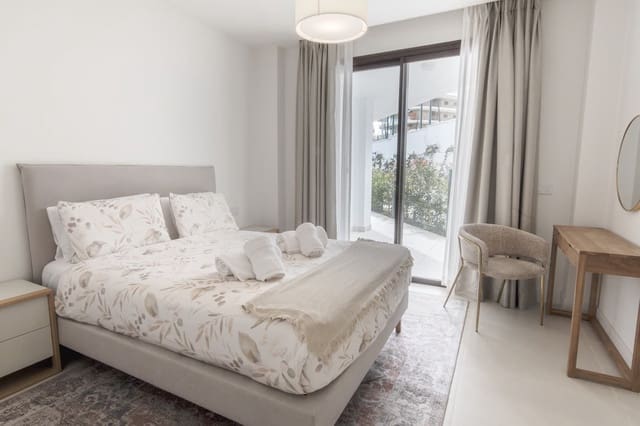 4 sypialnia Willa na sprzedaż w Benalmadena Costa, Benalmádena z basenem garażem - 780 000 € (Ref: 9739277)