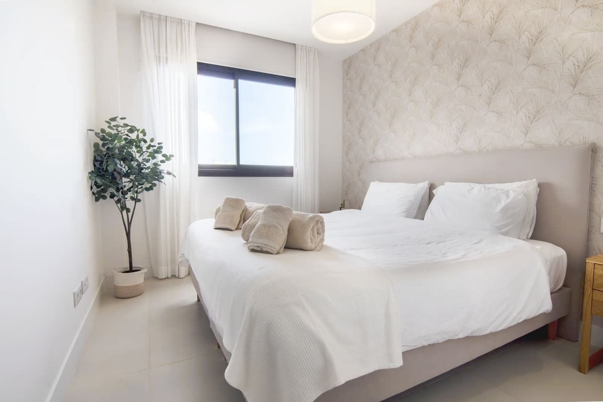 4 bedroom Villa for sale in Benalmadena Costa with pool garage - € 749,000 (Ref: 9739277)