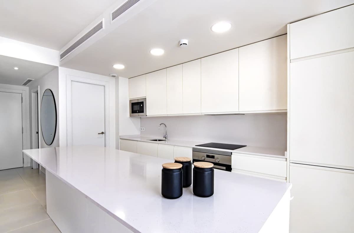 4 bedroom Villa for sale in Benalmadena Costa with pool garage - € 749,000 (Ref: 9739277)