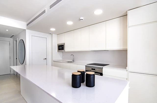 4 soverom Leilighet til salgs i Benalmadena Costa, Benalmádena med svømmebasseng garasje - € 699 000 (Ref: 9739277)