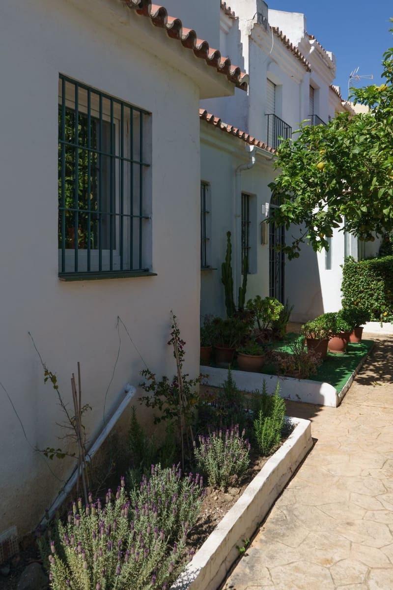 4 bedroom Townhouse for sale in Atalaya-Isdabe with pool - € 440,000 (Ref: 9795718)