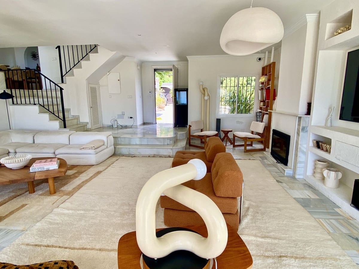 4 chambre Villa/Maison à vendre à Estepona avec piscine garage - 1 595 000 € (Ref: 9844758)