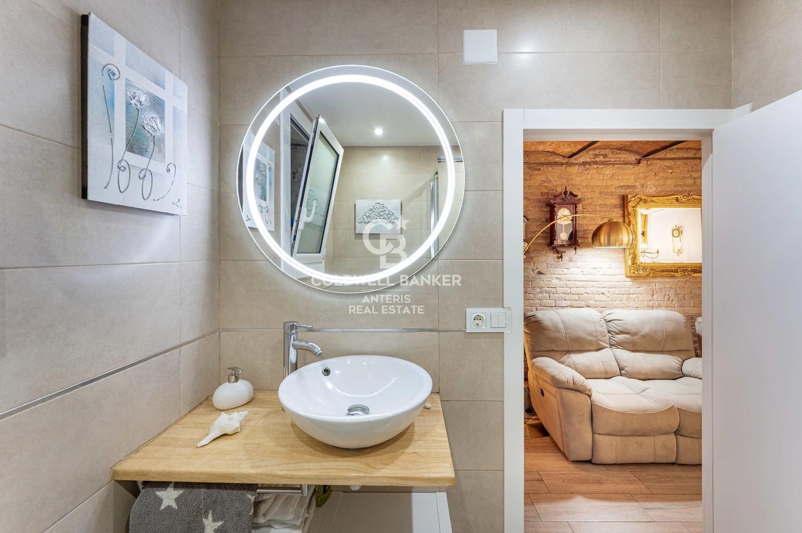 3 bedroom Flat for sale in Barcelona city - € 745,000 (Ref: 10055620)