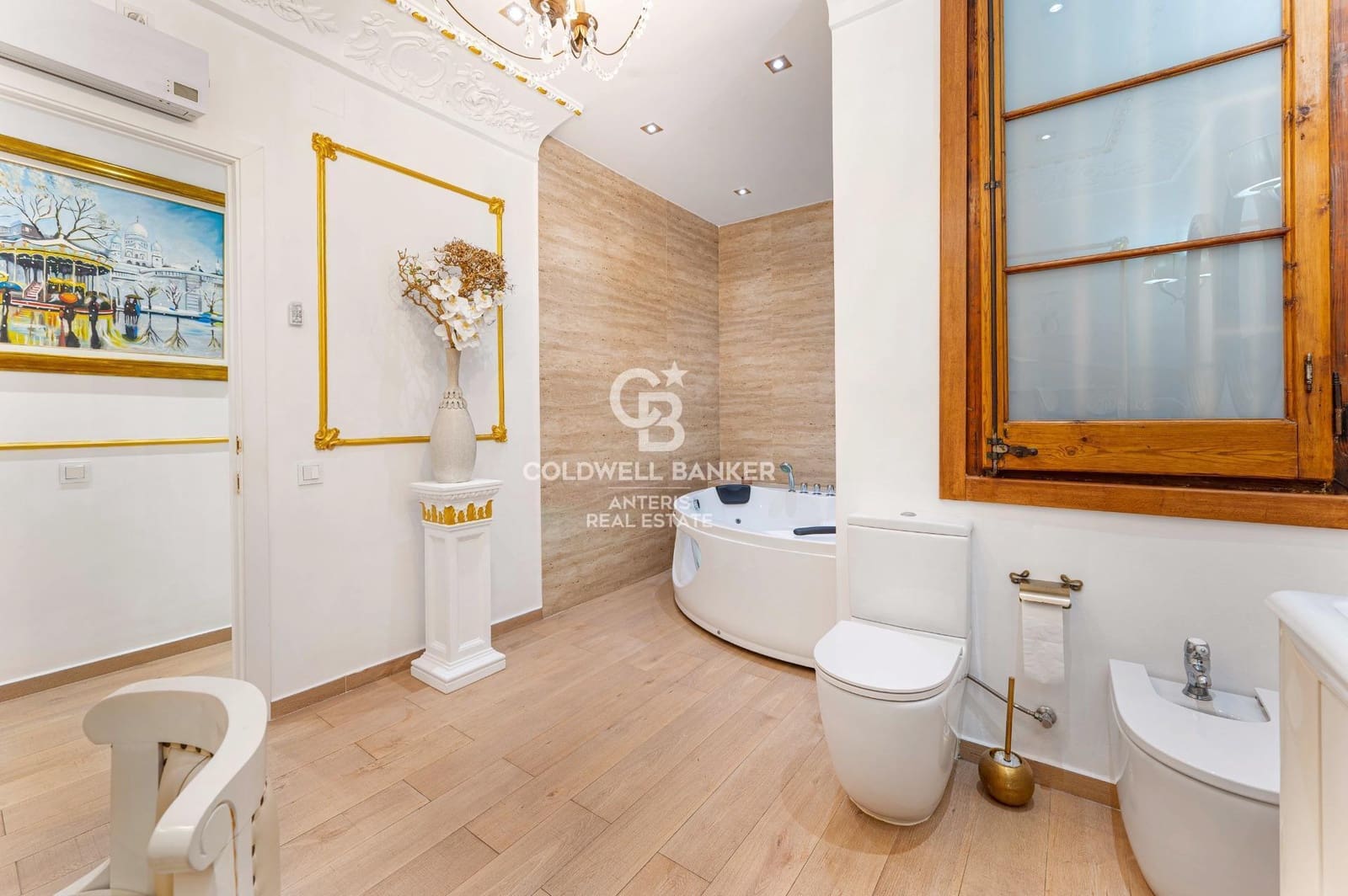 3 bedroom Flat for sale in Barcelona city - € 745,000 (Ref: 10055620)