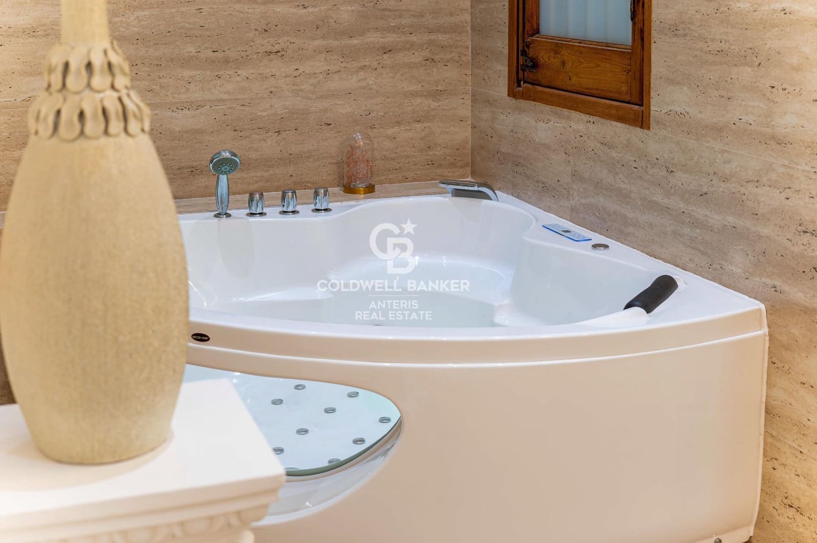 3 bedroom Flat for sale in Barcelona city - € 745,000 (Ref: 10055620)