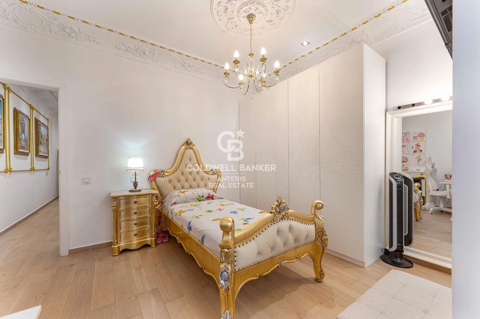 3 bedroom Flat for sale in Barcelona city - € 745,000 (Ref: 10055620)
