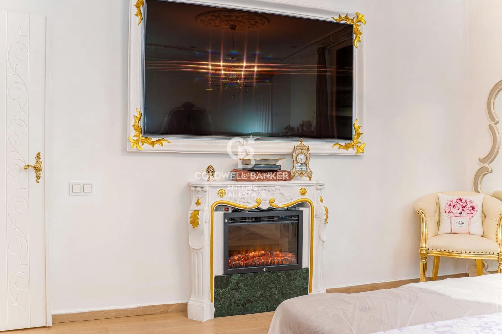3 bedroom Flat for sale in Barcelona city - € 745,000 (Ref: 10055620)