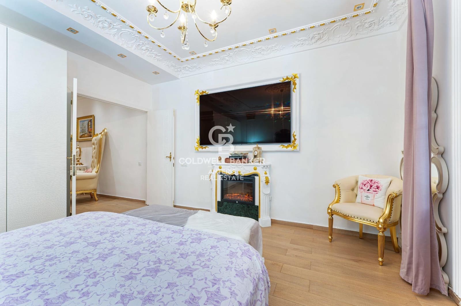 3 bedroom Flat for sale in Barcelona city - € 745,000 (Ref: 10055620)